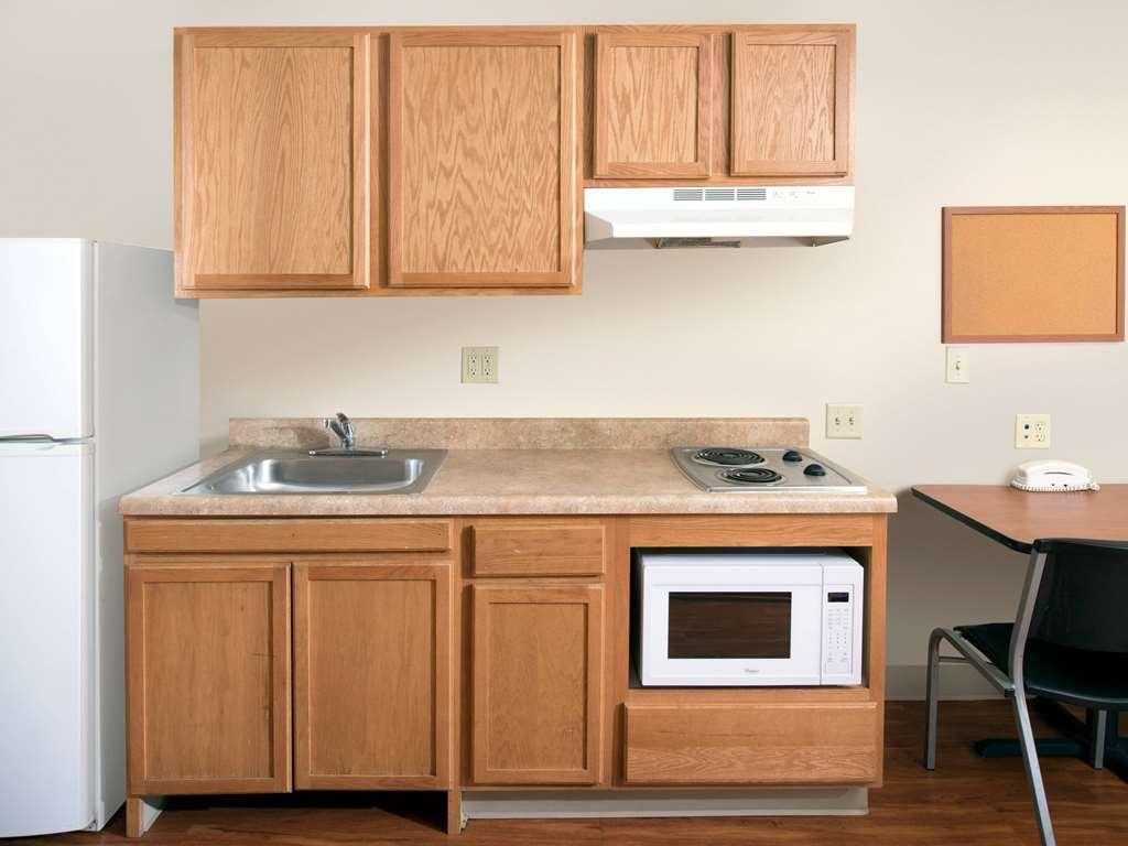 Extended Stay America Select Suites - Fayetteville - West Room photo