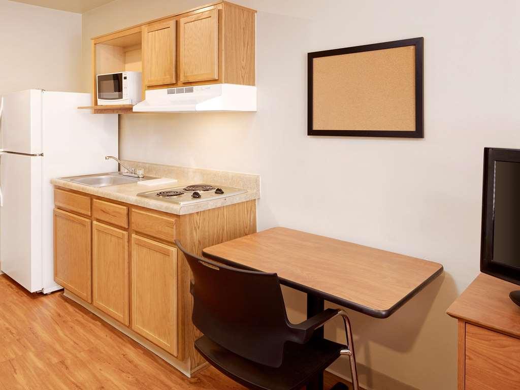 Extended Stay America Select Suites - Fayetteville - West Room photo